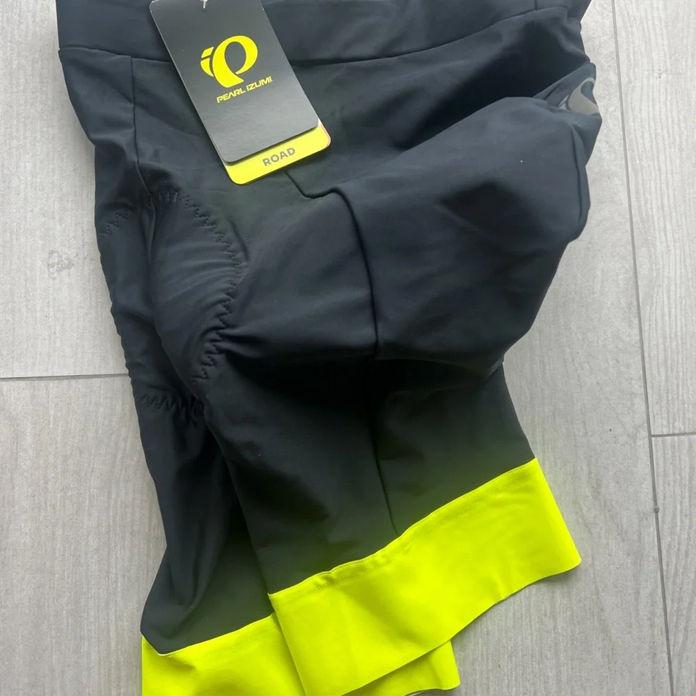 Pearl Izumi Black Attack Shorts - Picture 4 of 4